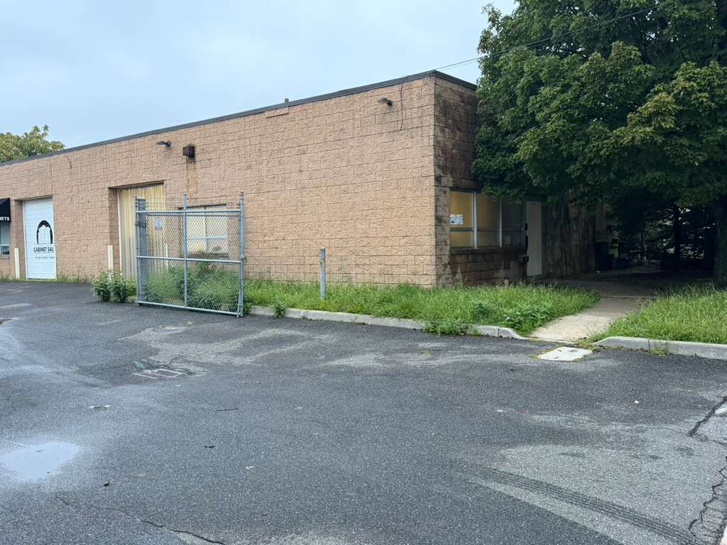 Warehouse building